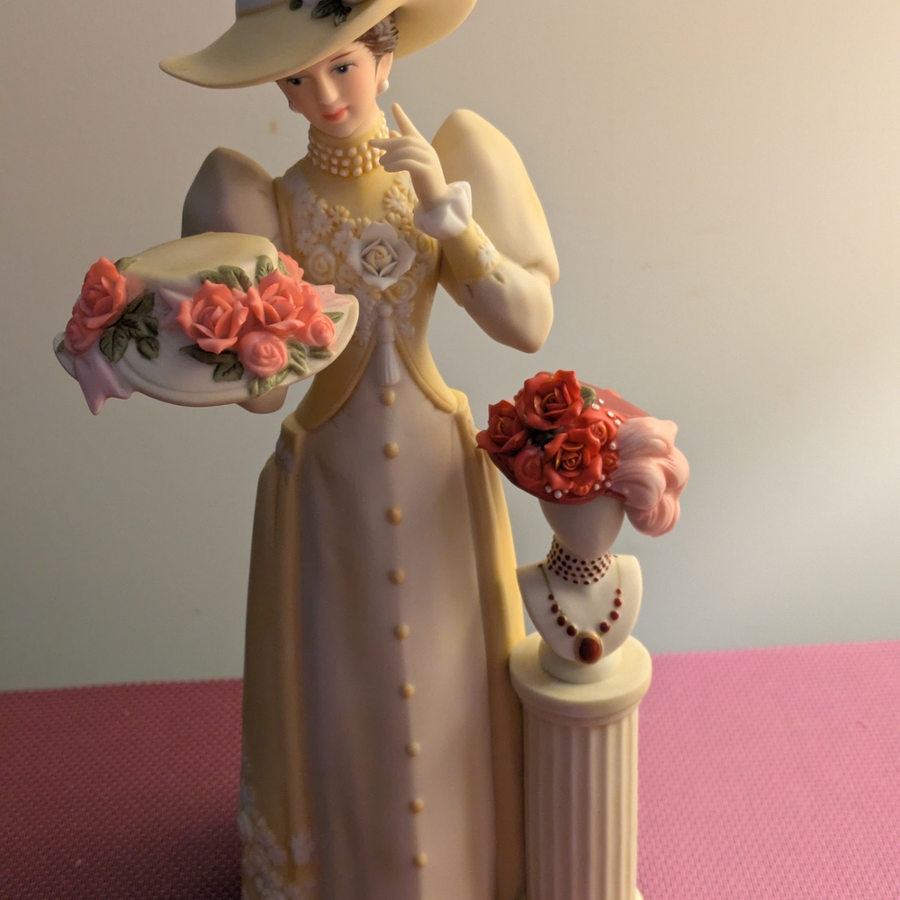 Avon Elegant Lady Sculpture with Pink and Cream Accents 10"